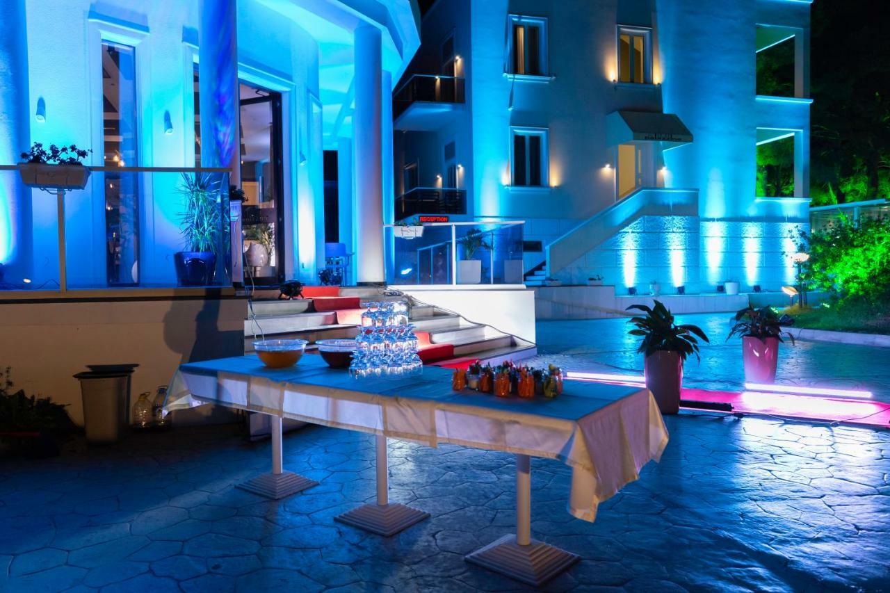 Le Palazzine Hotel Влёра Экстерьер фото